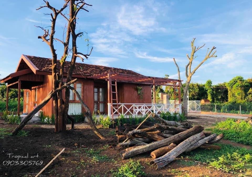 Dugiang Homestay Buon Ma Thuot Bagian luar foto